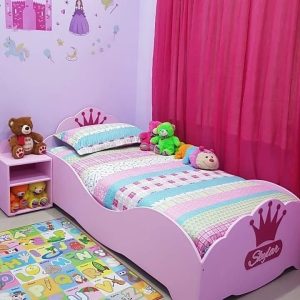 chloe-crown-royal-kids-bed