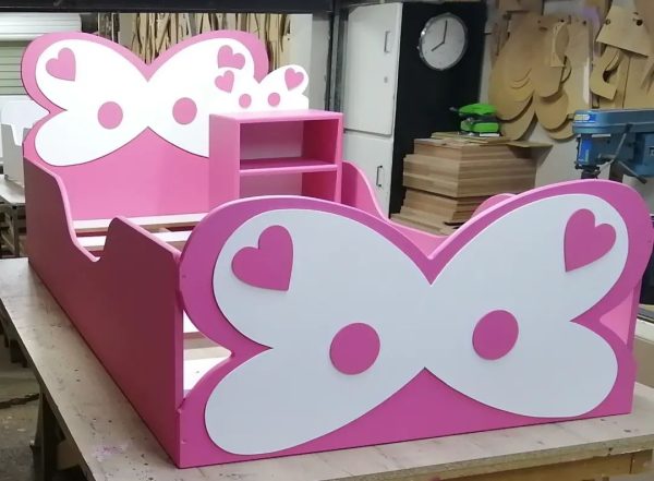 Hello Kitty Butterfly